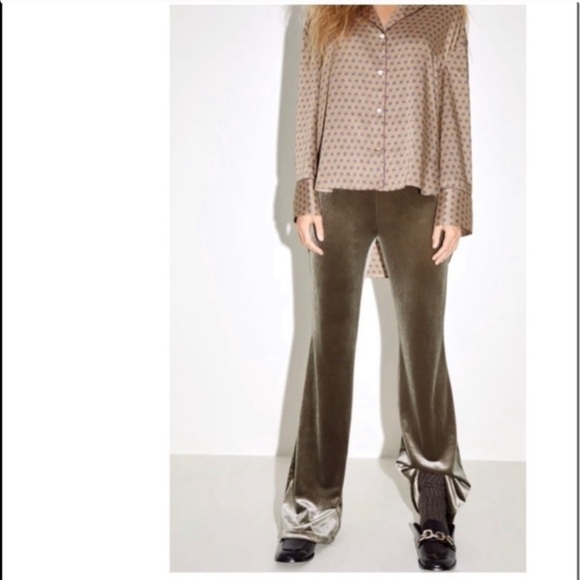Zara Flared Velvet Pants - Picture 1 of 10